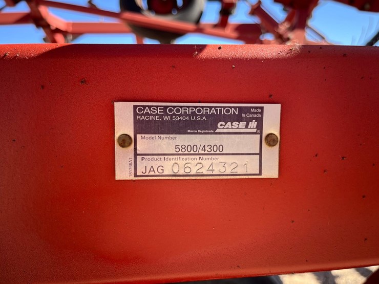 case-ih-4300-image-15