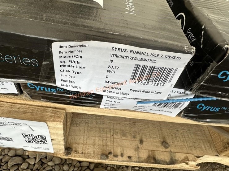 tan-waterproof-vinyl-click-flooring-image-3