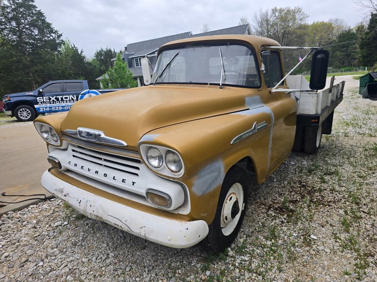 1958-chevrolet-apache-image-1