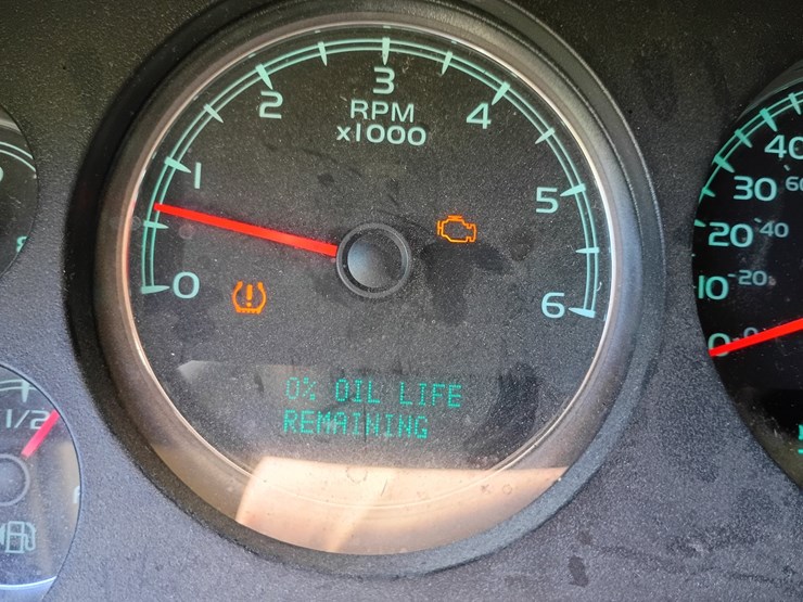 2008-chevrolet-tahoe-image-56