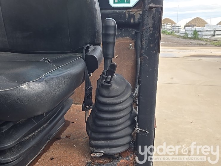 2017-jcb-510-56-image-89