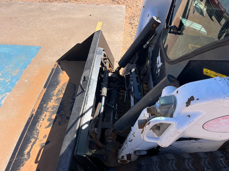 2021-bobcat-t66-image-3