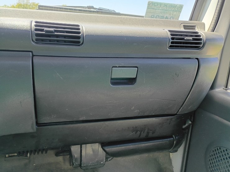 2000-gmc-w3500-image-39