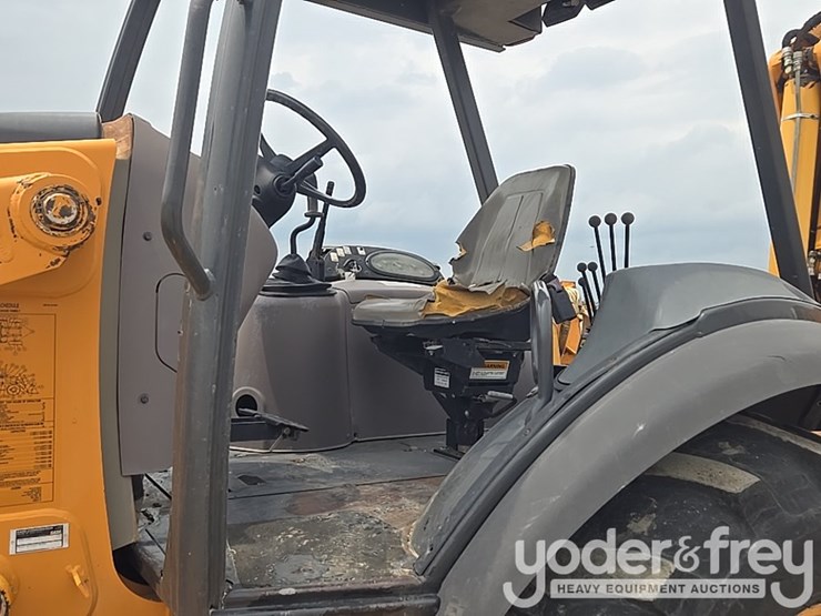 2004-case-580m-image-70