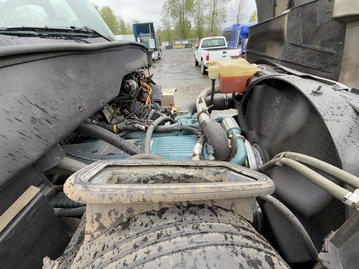 2007-international-7400-image-13