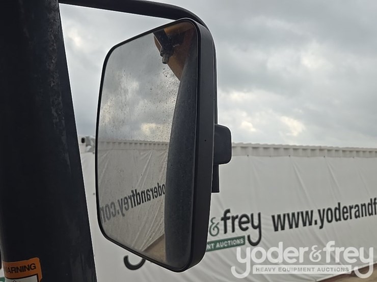 2021-deere-310sl-image-94