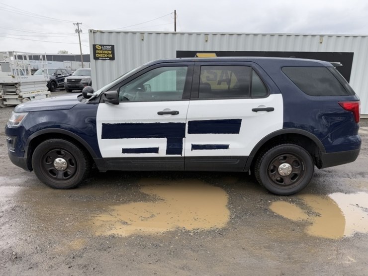 2017-ford-explorer-image-7