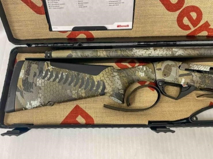 benelli-shotgun-image-2