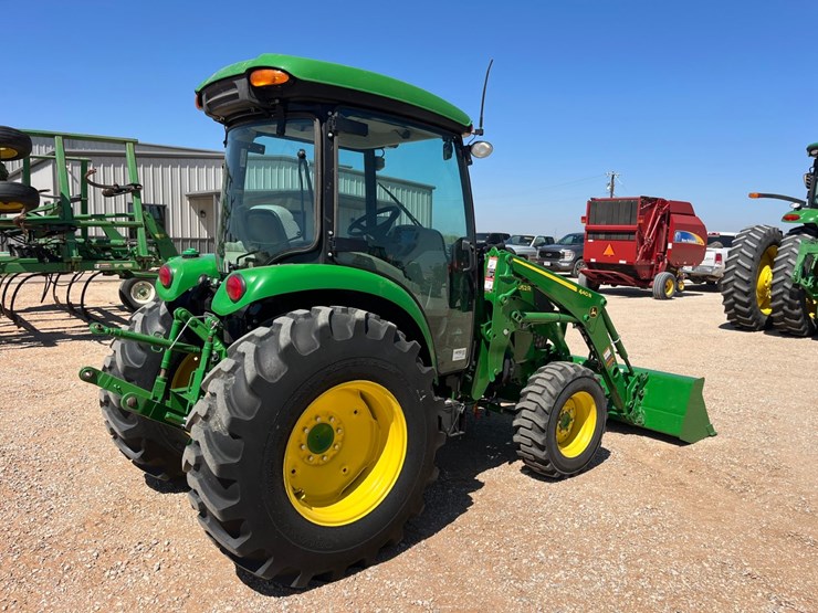 2021-john-deere-4052r-image-10