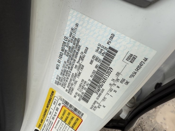 2014-ford-fusion-sedan-image-10