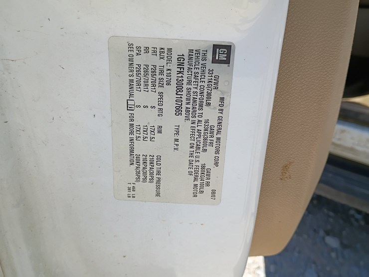 2008-chevrolet-tahoe-image-30