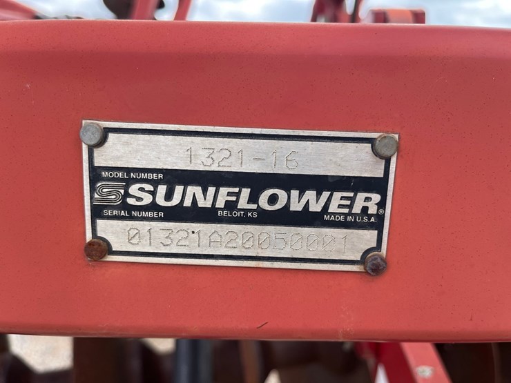 2005-sunflower-1321-image-14