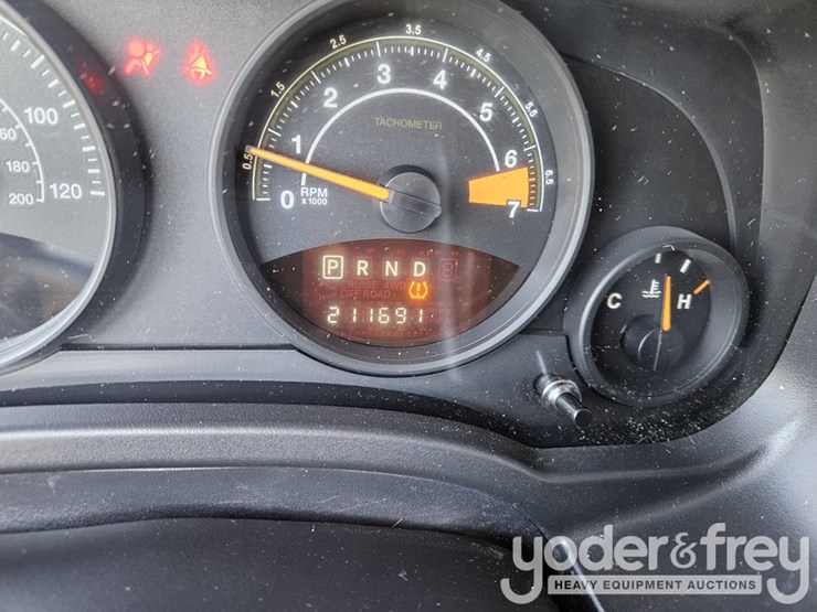 2014-jeep-patriot-image-28