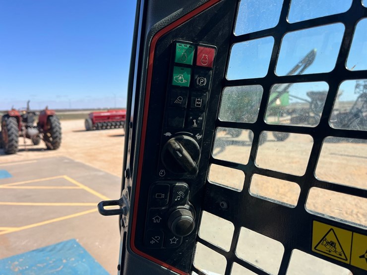 2021-bobcat-t66-image-15