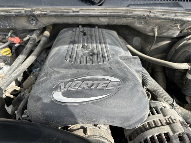 2003-chevrolet-tahoe-image-36