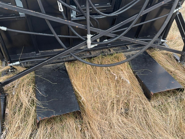 rupp-hydraulic-calf-table-image-10