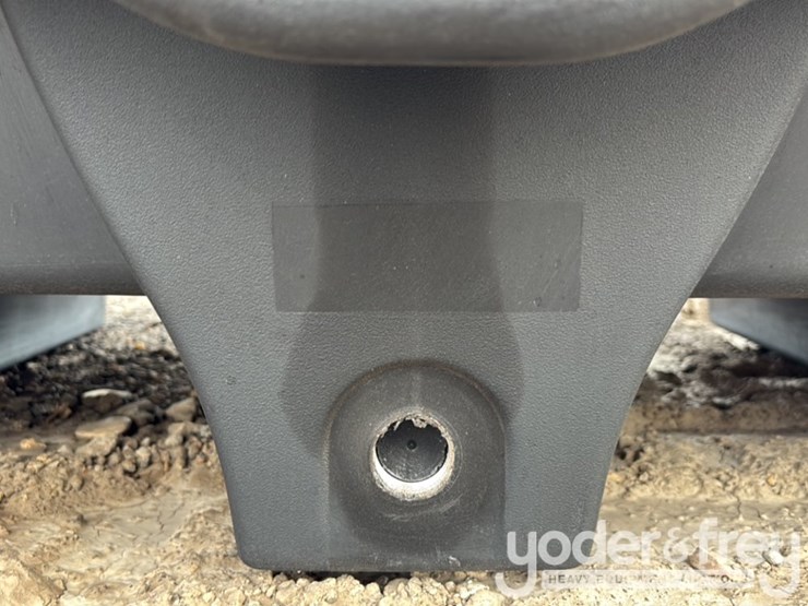 unused-spill-containment-tray-image-6