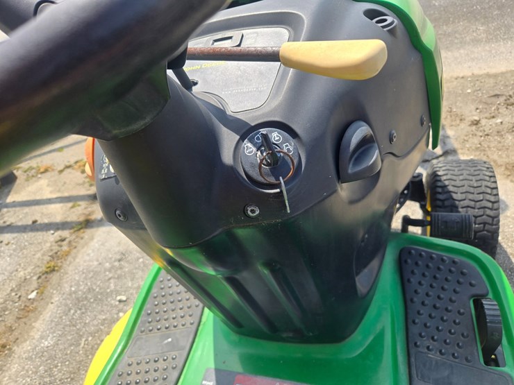 john-deere-l111-image-21