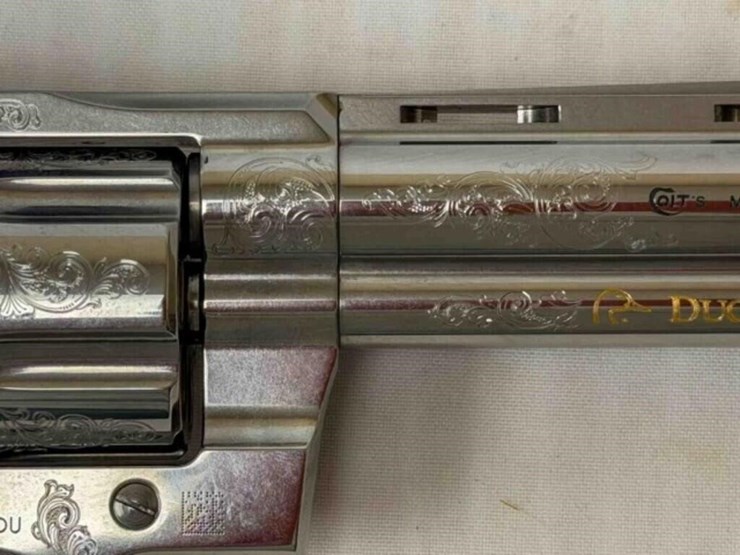 sig-sauer-pistol-image-15