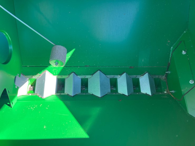 2004-great-plains-3s-3000-image-37