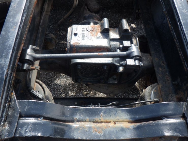 2001-mack-ch613-image-9