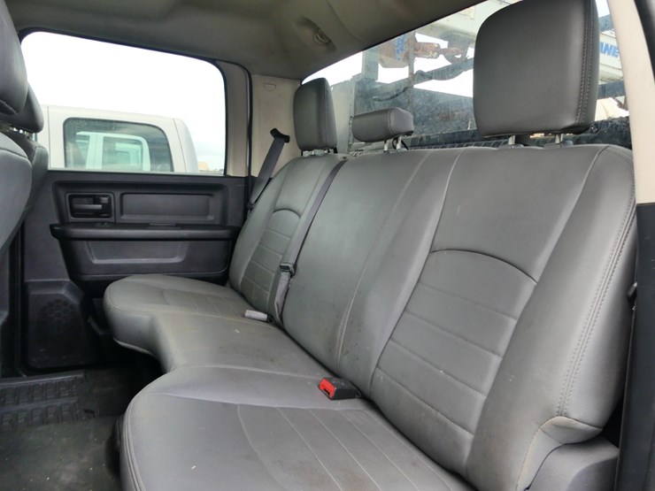 2017-dodge-ram-5500-image-12