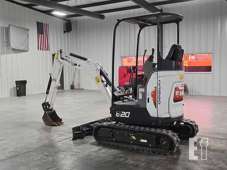 2022-bobcat-e20-image-4