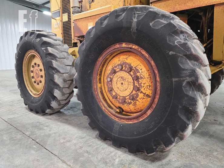 1989-caterpillar-120g-image-27