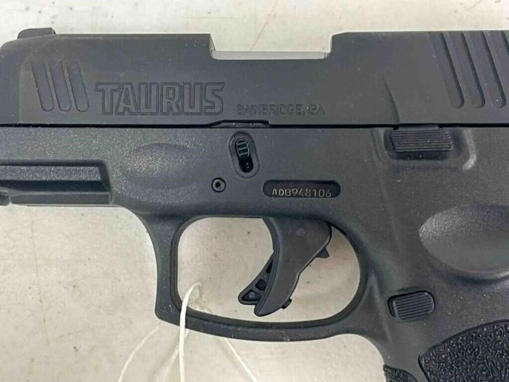 taurus-pistol-image-3