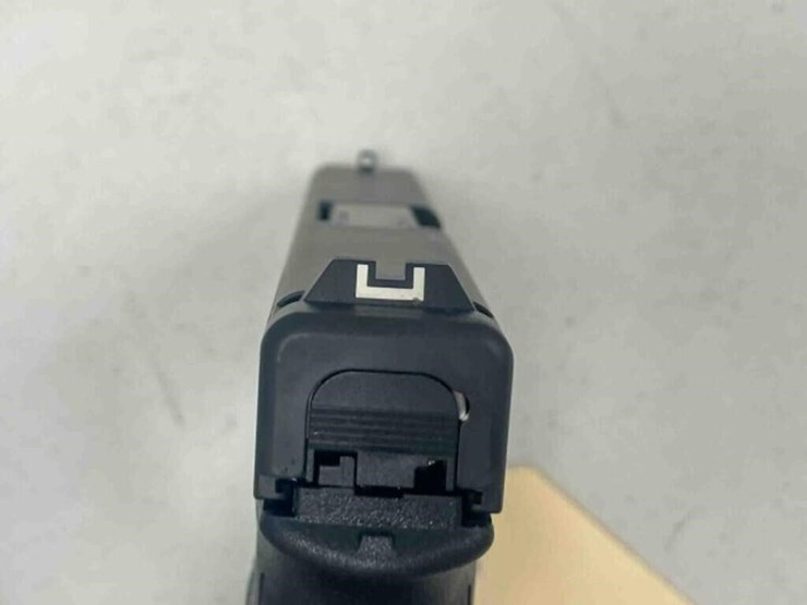 glock-pistol-image-8