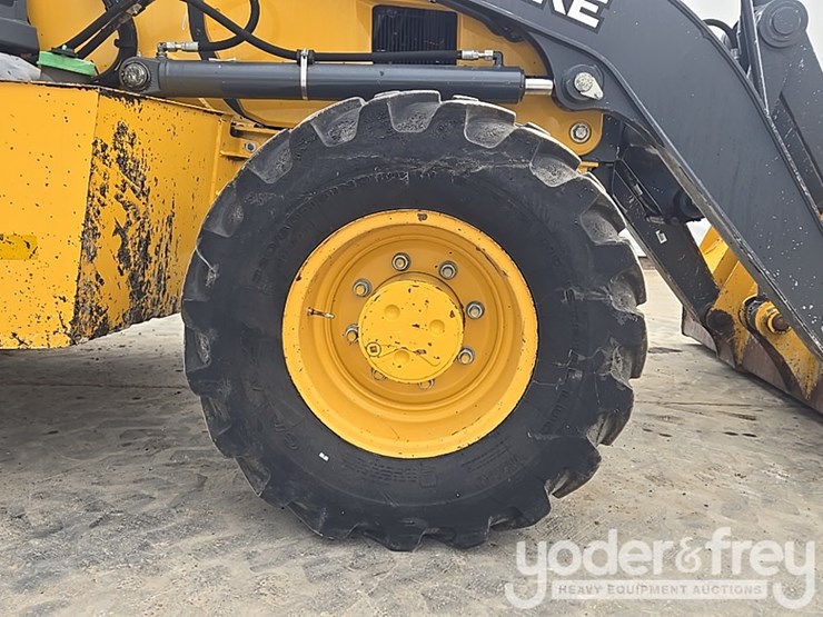 2021-deere-310sl-image-15