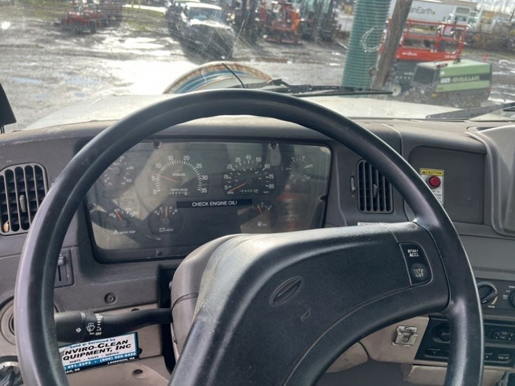 2001-sterling-l7500-image-30