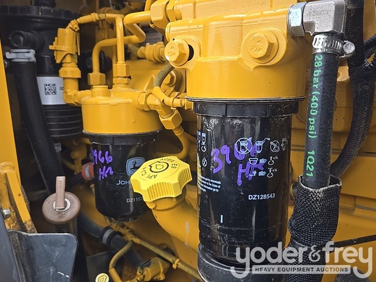 2021-deere-310sl-image-70