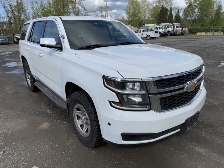 2013-chevrolet-tahoe-image-2
