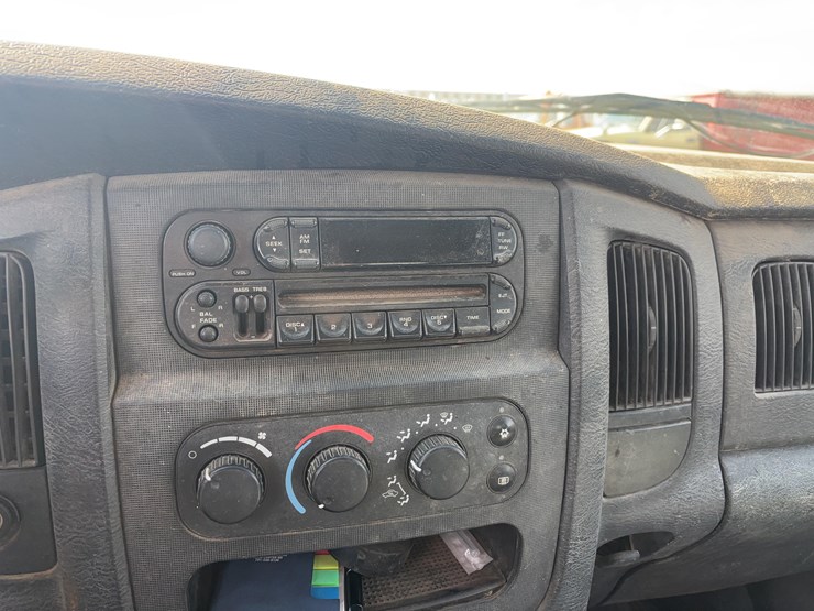 2003-dodge-ram-3500-image-10