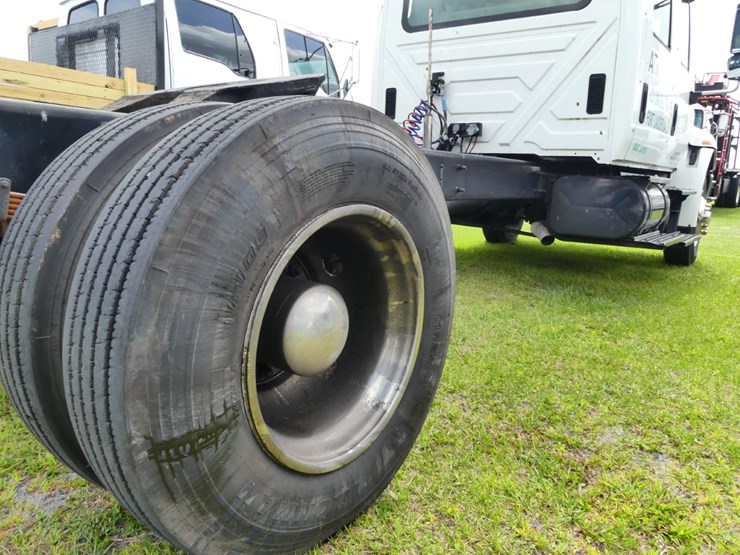 2003-international-4400-image-7