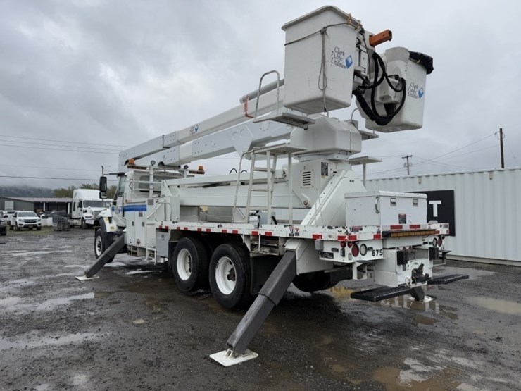 2007-international-7400-image-6