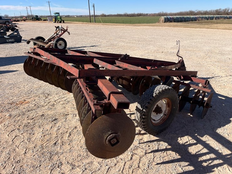 international-370-image-6