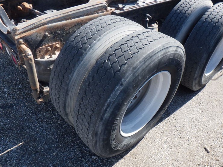 2000-mack-ch613-image-6