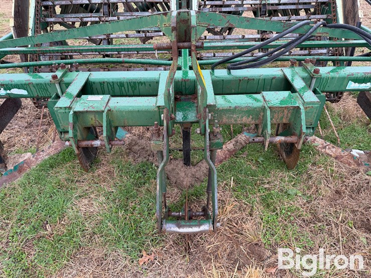 2001-kmc-4-30-peanut-digger-image-9