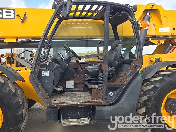 2017-jcb-510-56-image-64