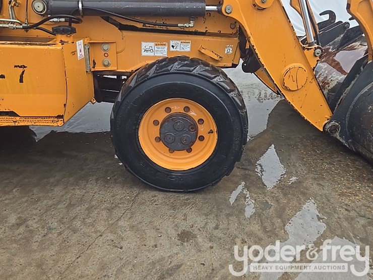 2016-case-570n-ep-image-15