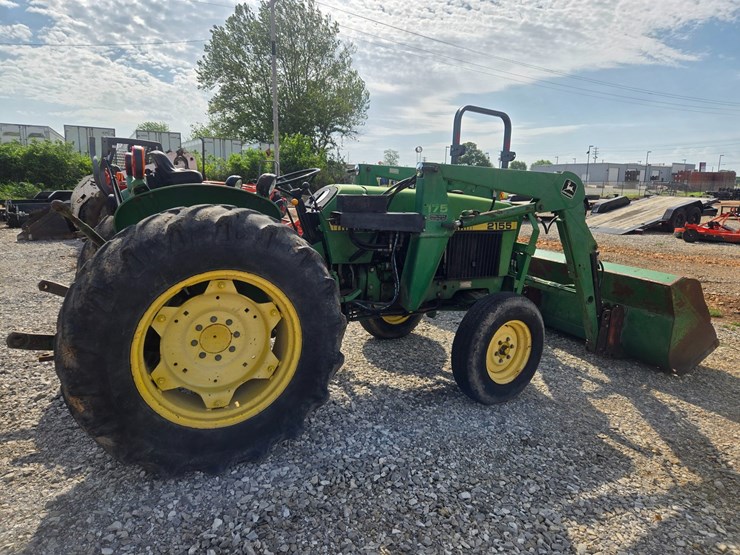 john-deere-2155-image-8
