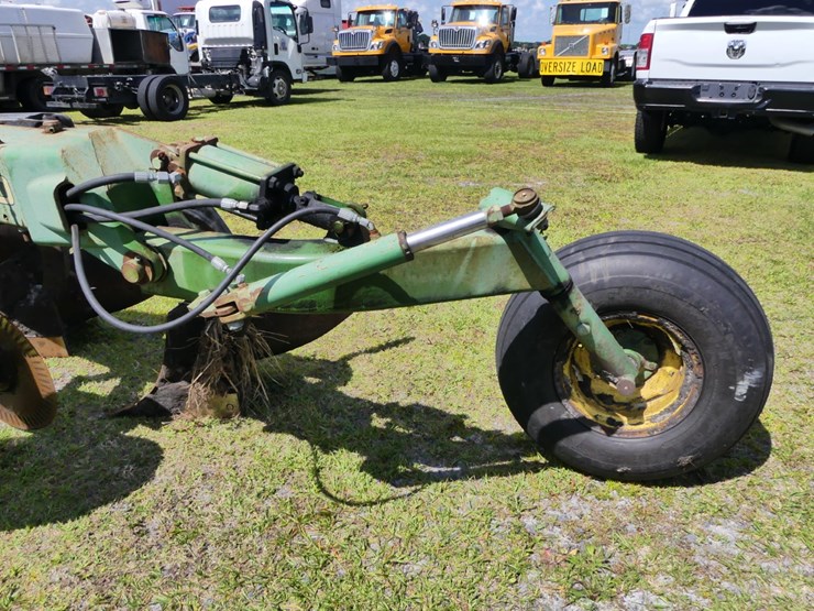 john-deere-2700-image-5