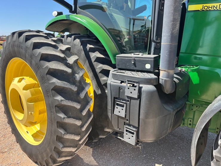 2013-john-deere-7215r-image-8
