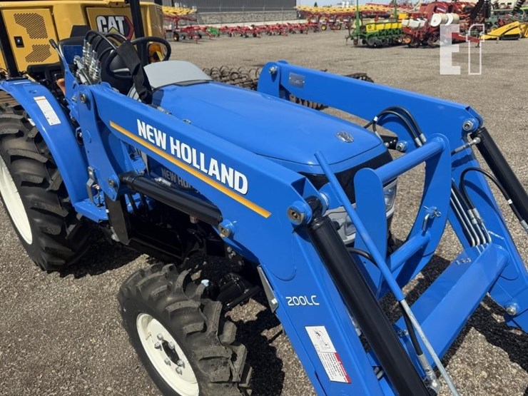 2023-new-holland-workmaster-25-image-12