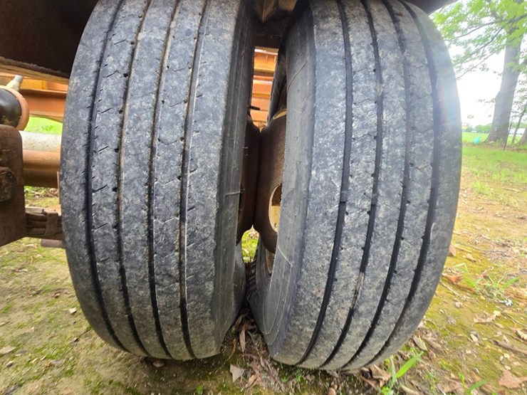 1996-custom-flatbed-image-37