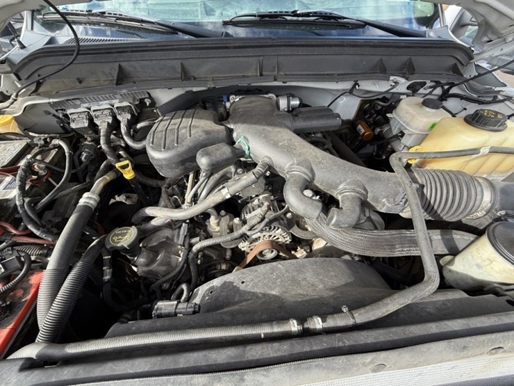 2016-ford-f550-sd-image-13