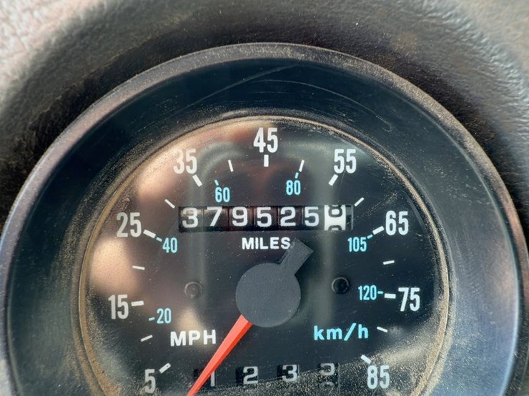 2000-mack-rd688s-image-34