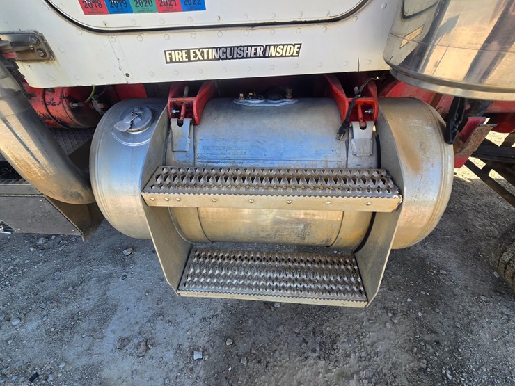 1987-peterbilt-379-image-106